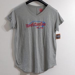 Women's North Carolina Short Sleeve V Neck Graphic T-Shirt, Size XL(16/18),NWT